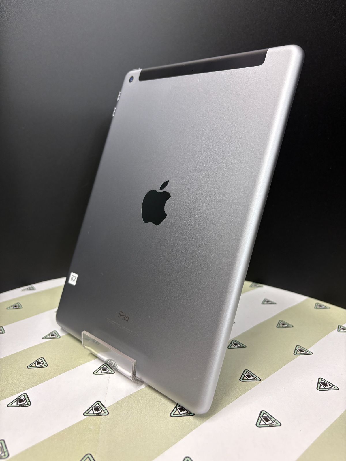 【ジャンク】Apple iPad 第6世代 32GB スペースグレイ Wi-Fi Amazon | Apple iPad (Wi-Fi, 32GB) - スペースグレイ | Apple