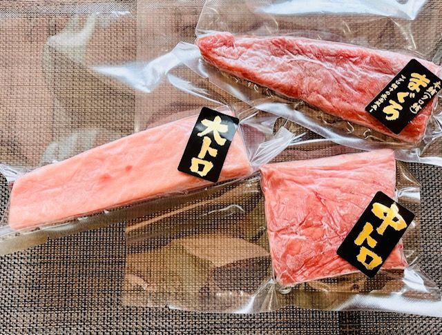 天然本マグロ食べ比べセット　刺身用【津軽海峡　函館　戸井産　本鮪　赤身・大トロ・中トロ 各200ｇセット　計600g以上】本まぐろ食べ比べ【送料込】