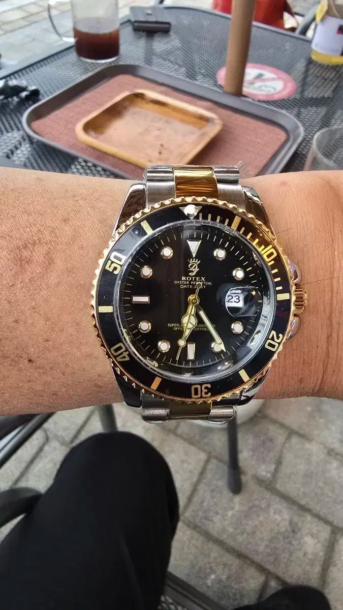 Cartier タンクソロ　ピアノモデル　アニメーション　鍵盤 e31810f3ce9e14d9c2513da087bf6c