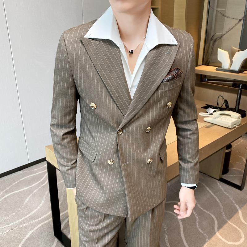 超希少 スリーピース 新品 メンズ ストライブ柄 ダブルスーツ