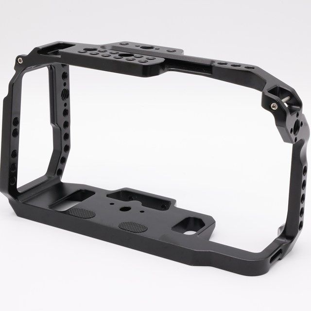 SmallRig Blackmagic Pocket Cinema Camera 4K 6K ケージ 2203B｜軽量アルミ製×高剛性｜BMPCC用リグ｜スレ傷少なめ｜