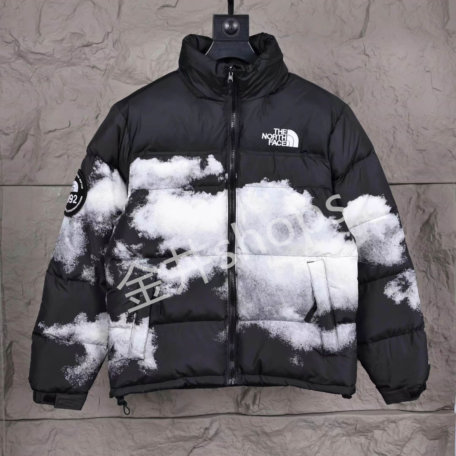 ☆新品未使用☆THE NORTH FACE ノースフェイス1992/30周年クラシックダウンジャケット 防風防水保温のダウンコート 男女兼用コート  白い雲のプリ - メルカリ