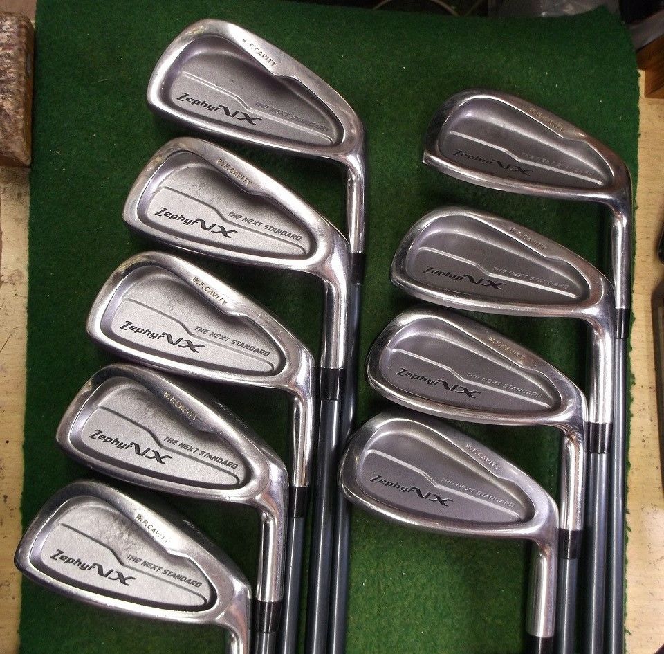 ナイキ メンズゴルフ12本セット 右利き用 キャディバッグ ヘッドカバー