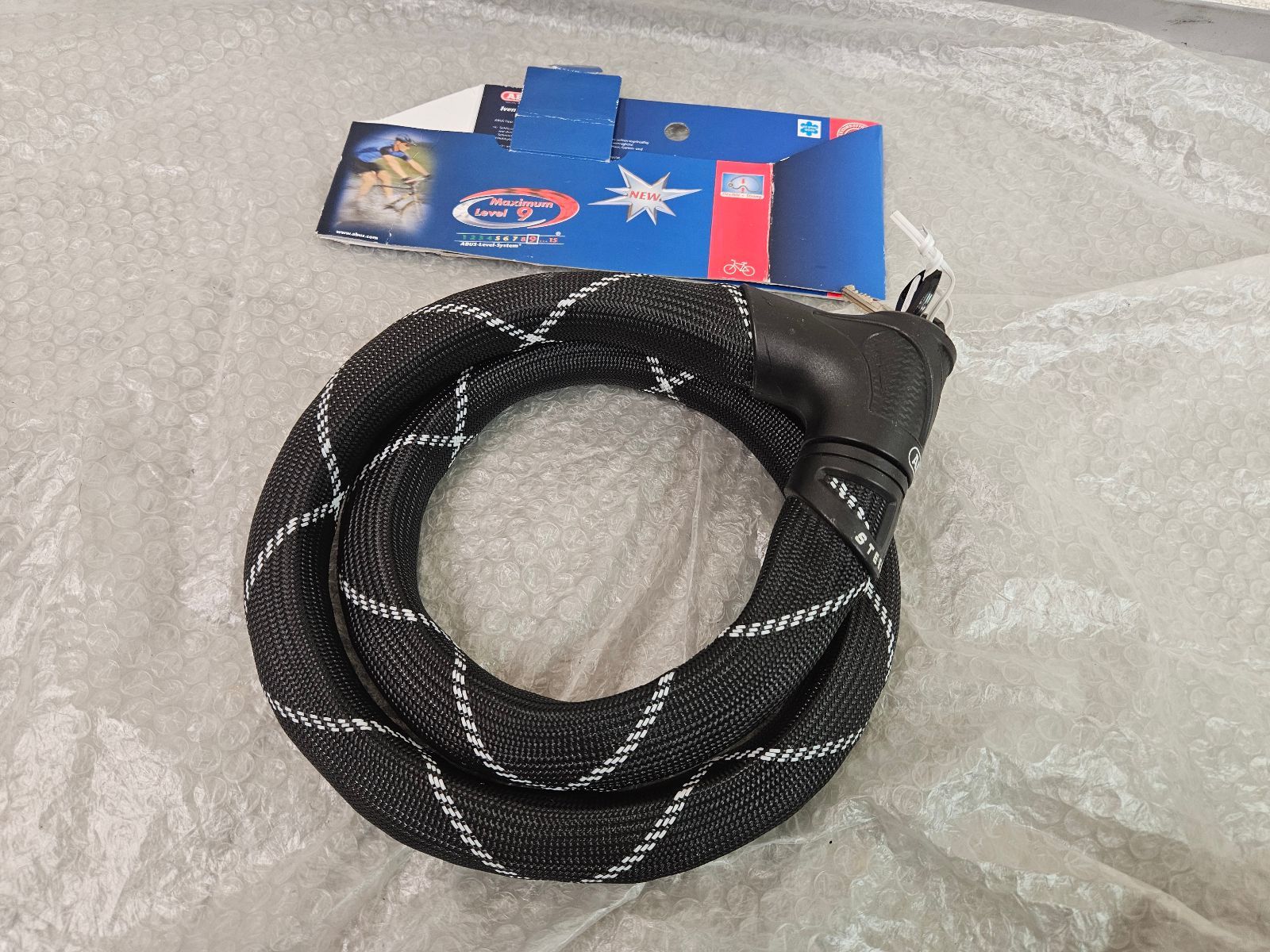 ABUS IVEN 8200 110cm LEVEL9 アブス ケーブルロック 鍵2本 ロード クロスバイク 同梱発送承中!!