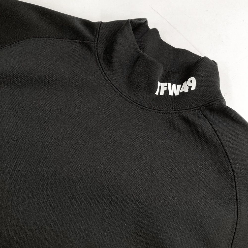 サイズ：XL TFW49 ティーエフダブリューフォーティーナイン  裏起毛ハイネック長袖Tシャツ  ブラック系 [240101481231] ゴルフウェア メンズ ストスト サイズ：XL TFW49 ティーエフダブリューフォーティーナイン 裏