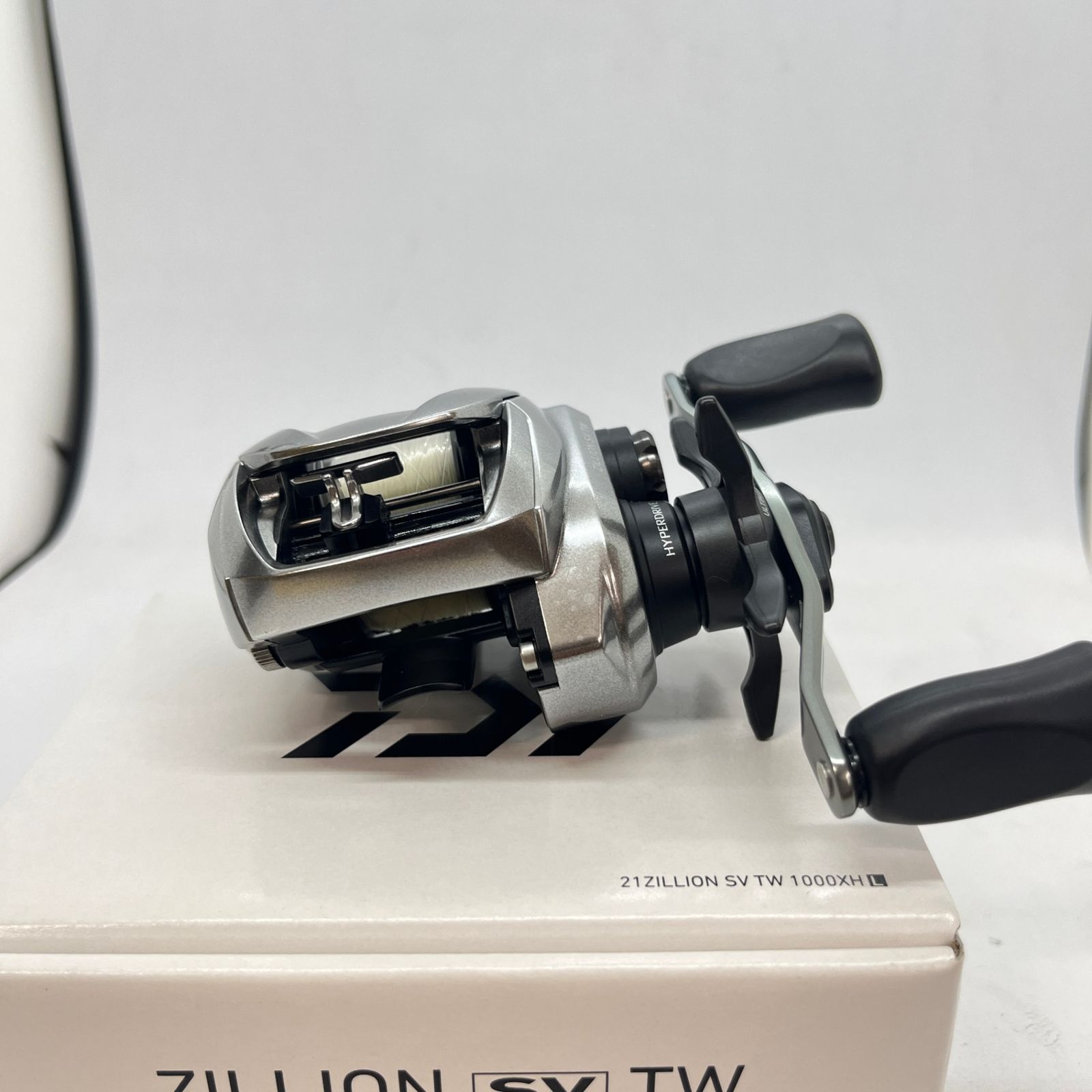 【美品】DAIWA ダイワ 21ZILLION SV TW 1000XHL LEFT HANDLE 21ジリオン 釣具 リール 左