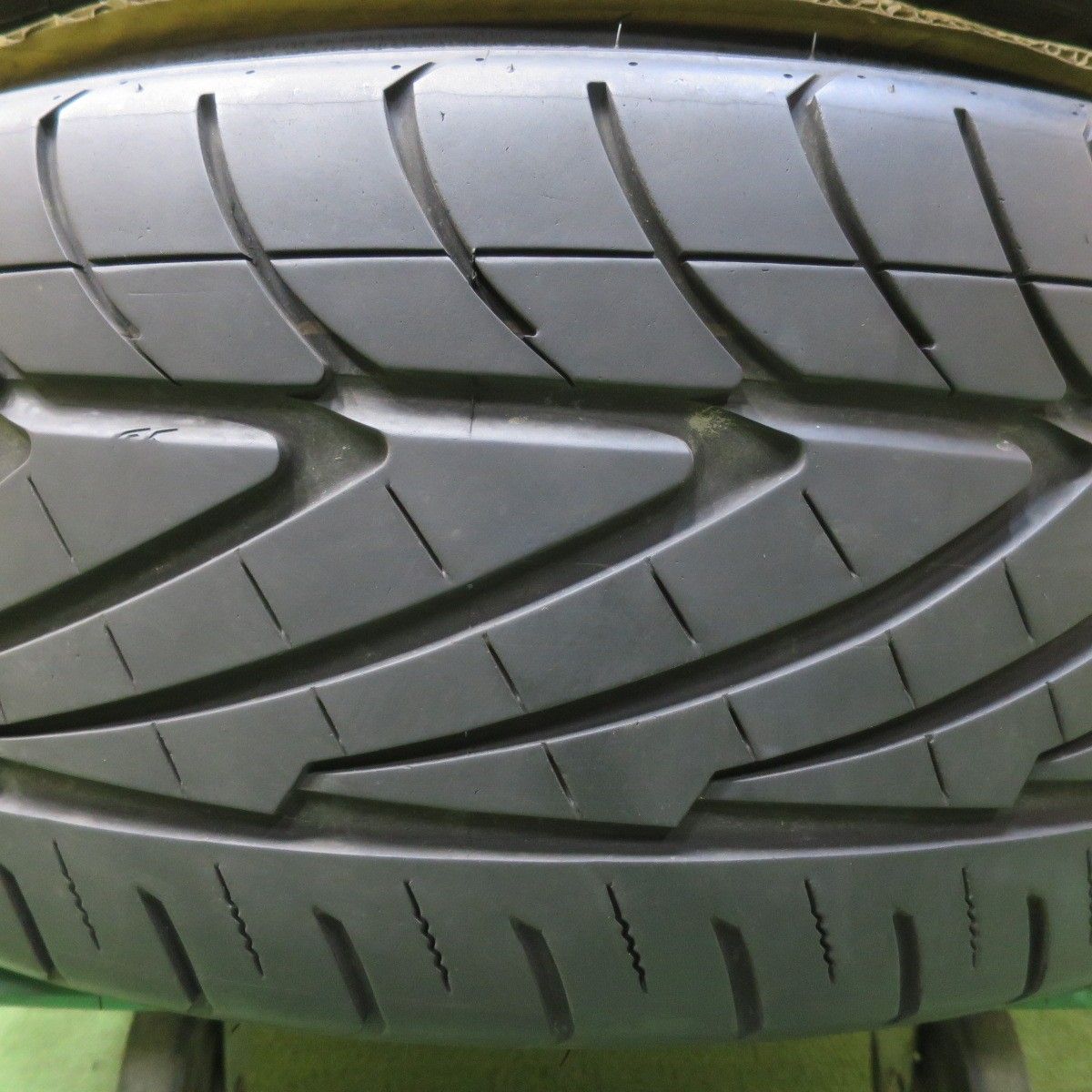 バリ溝 23年 9分 M.T.S. KINGDOM 225 35R20 ニットー NT555 G2 NEO テク GEN MTS キングダム 20インチ PCD139.7 6H 5092101IMノ TRITUETUBI_COM