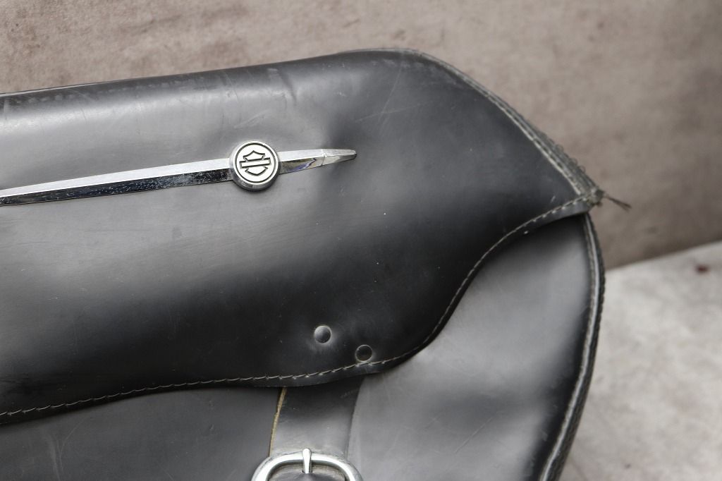 レザー サドルバッグ