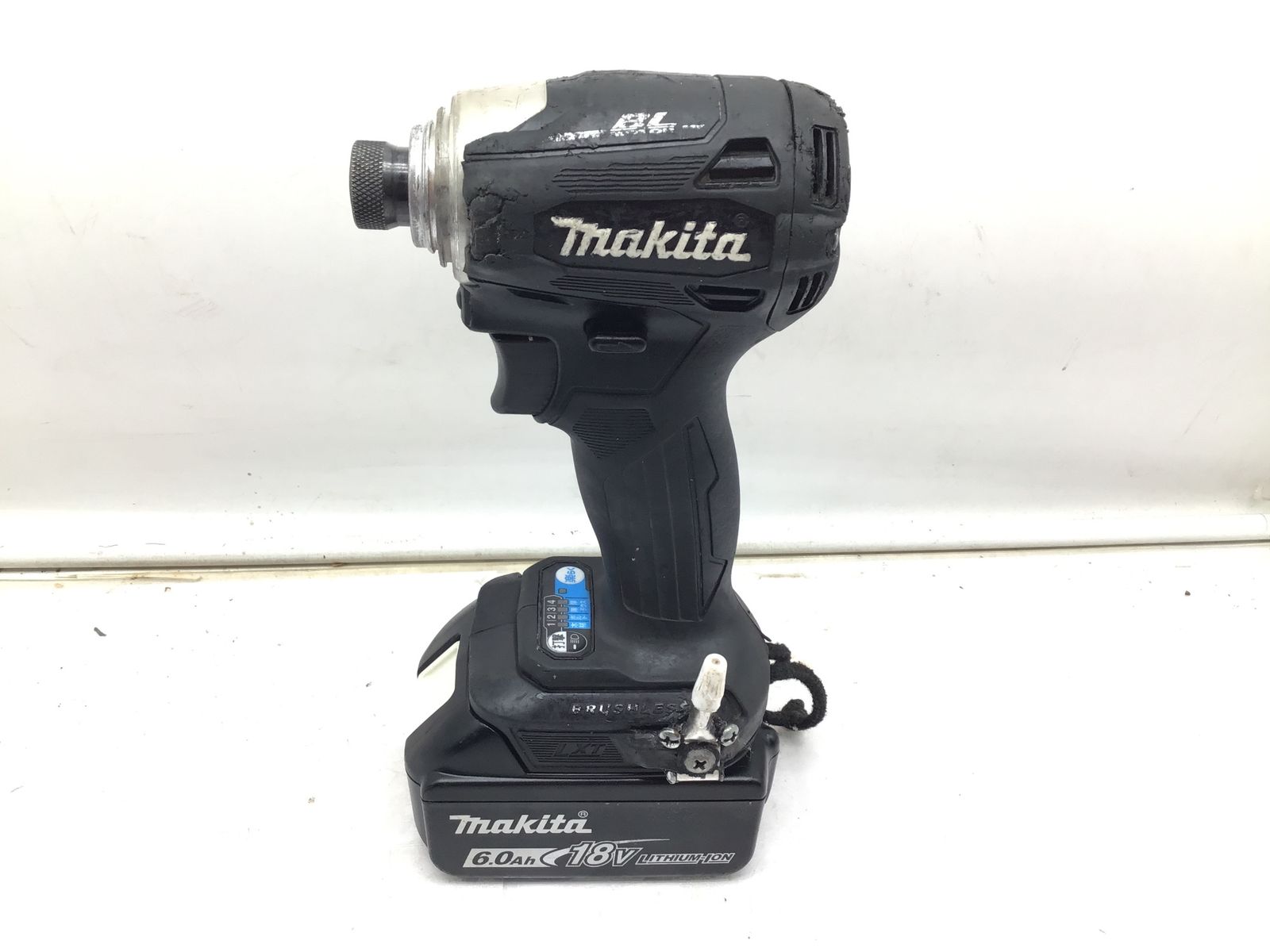 品 Makita マキタ 18V充電式インパクトドライバ本体 充電器 バッテリー1個セット TD172DZB ITF69XB7P917 エコツール笠寺店 M02