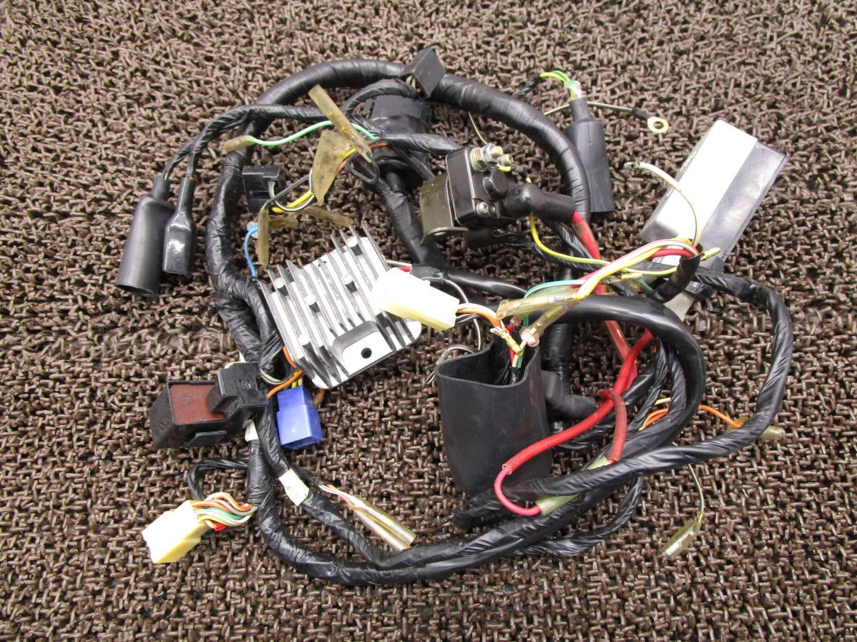 GSX750S カタナ メインハーネス レギュレター リレー △A6266 GS75X スズキ GS75X 刀 KATANA キャブ車