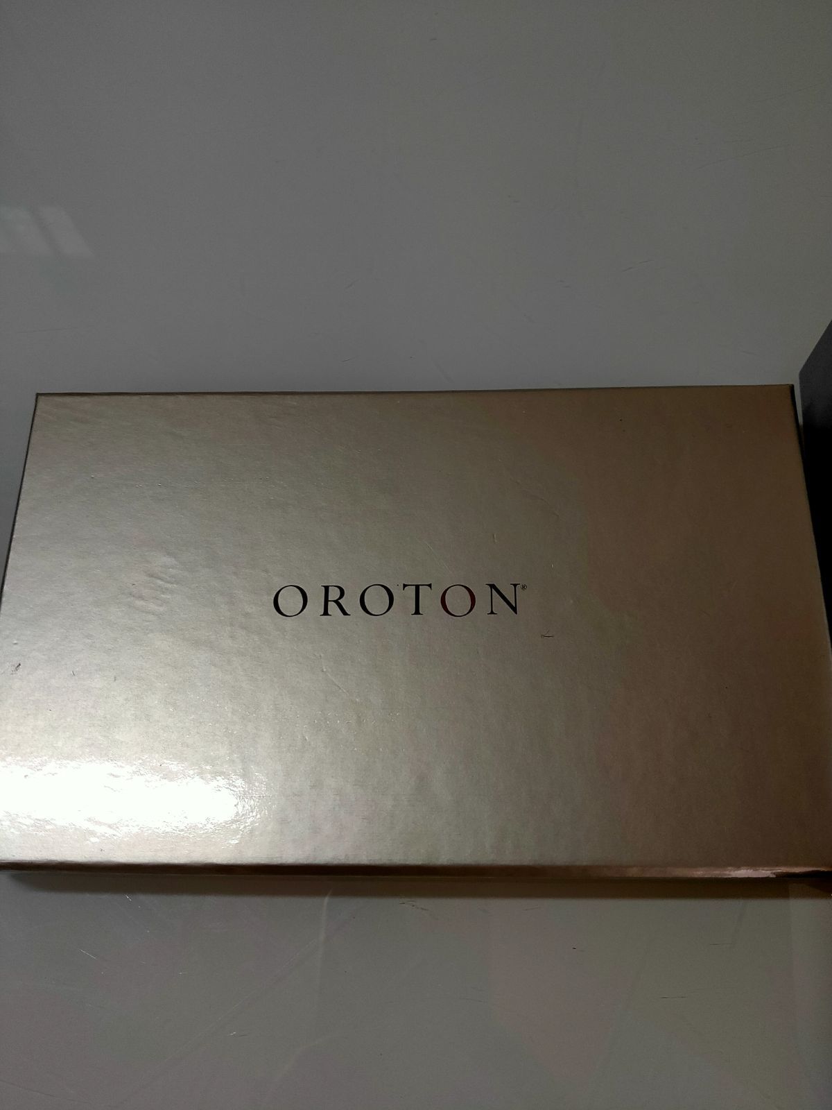 OROTON オロトン 二つ折り 財布 ブラック シンプル 箱付き - イドコ