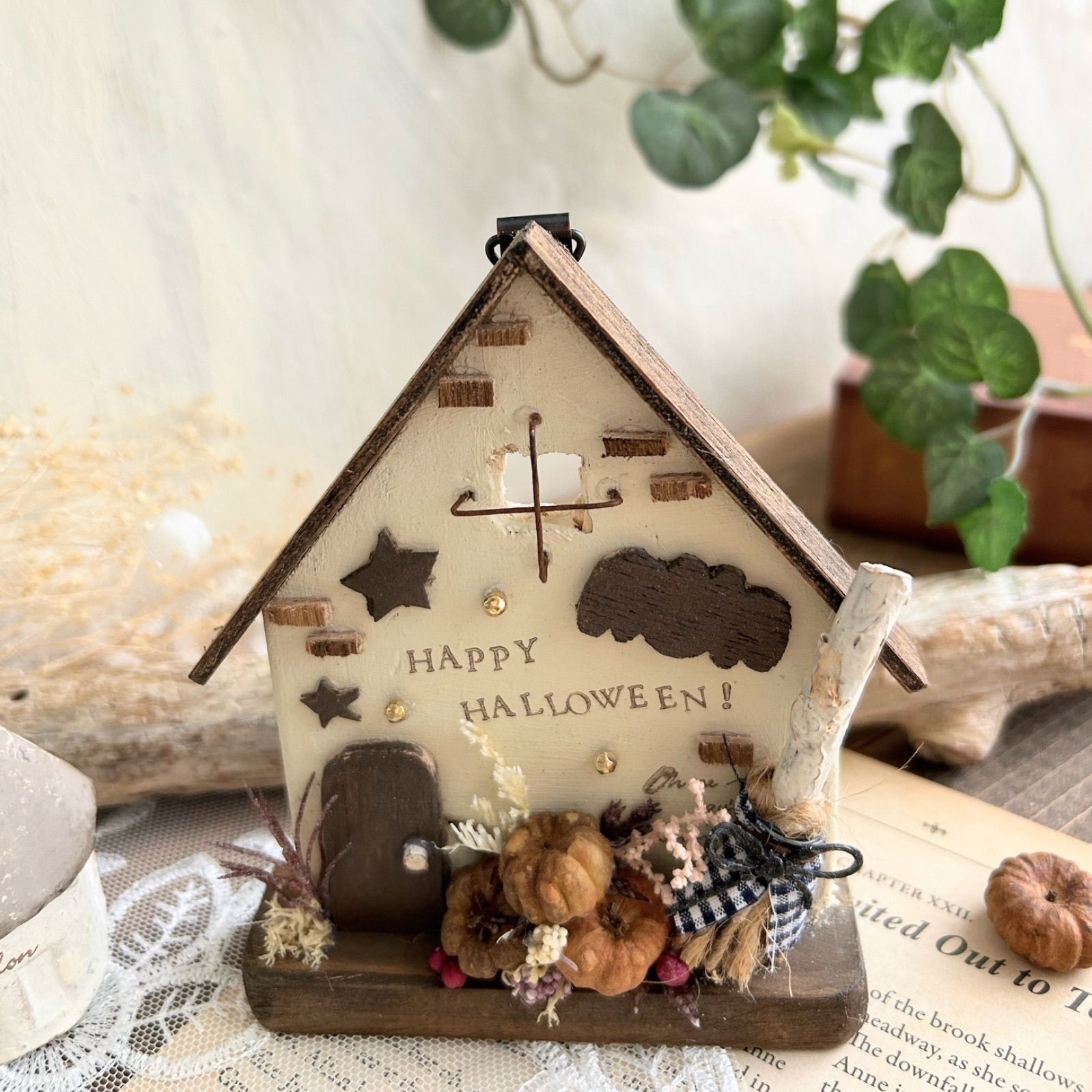 out シャビーなおうちオブジェ❁ out シャビーな 木製おうちオブジェ