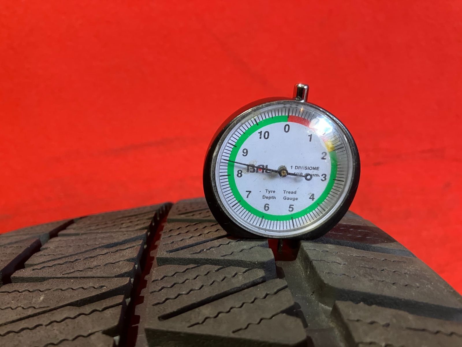 スタッドレスタイヤ 275|50R20 BRIDGESTONE DM-V3 2本SET