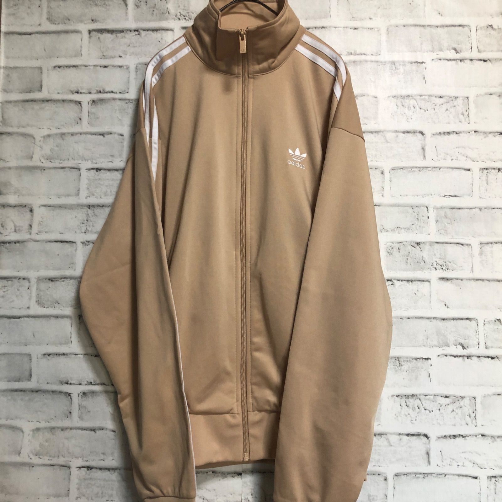 新品L⭐️adidas トラックジャケット/ジャージ 刺繍トレファイル 