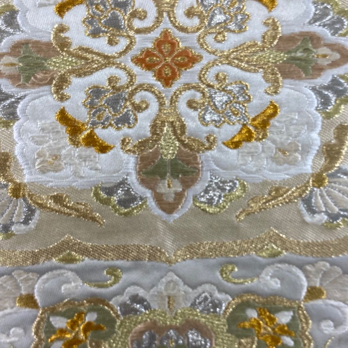 大華紋 袋帯 金糸 銀糸 キラキラ 正絹 六通 Q944 袋帯 秀品 華文 金銀糸 刺繍 金色 六通 正絹 【中古】 - メルカリ