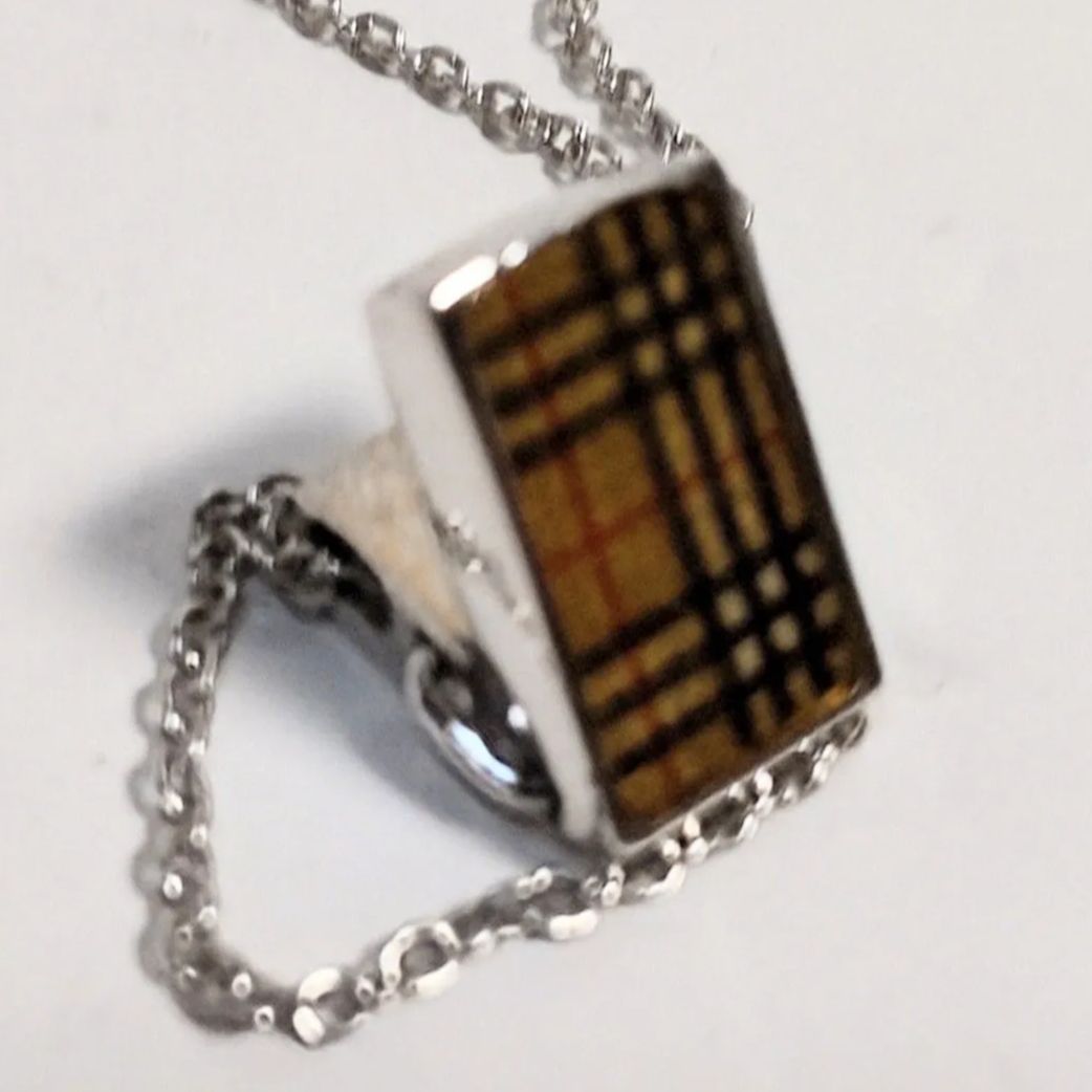 USED中古品】 BURBERRY バーバリー ノバチェック ホースロゴ