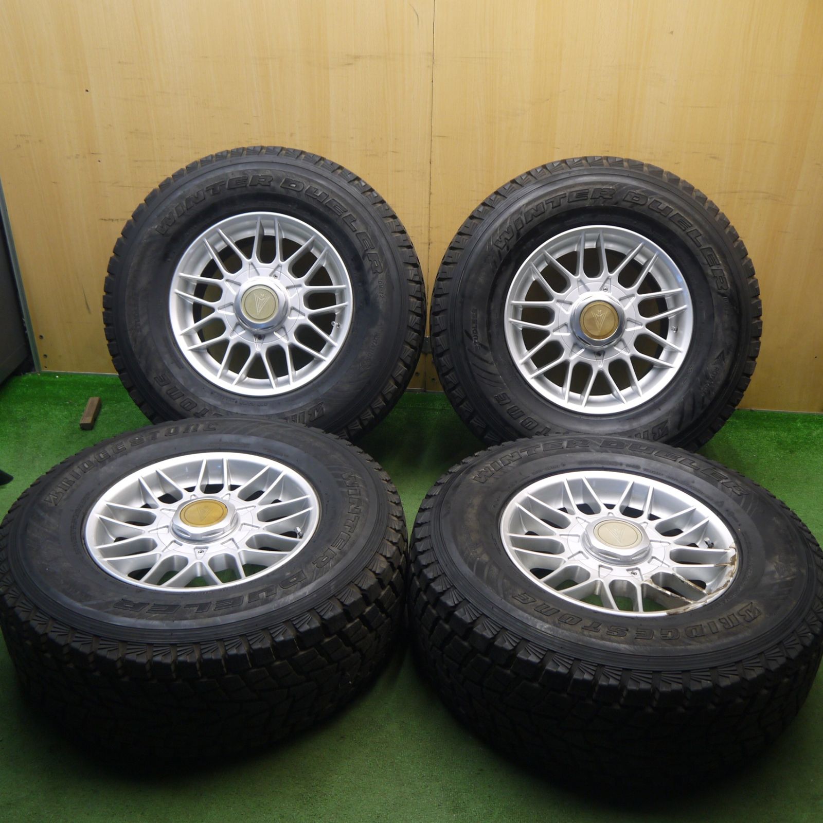 バリ溝 キレイ 9.5分 ランクル 等 275 70R16 スタッドレス ブリヂストン ウインター デューラー DM-Z2 weds ウェッズ 16インチ PCD150 5H 5091702Hス