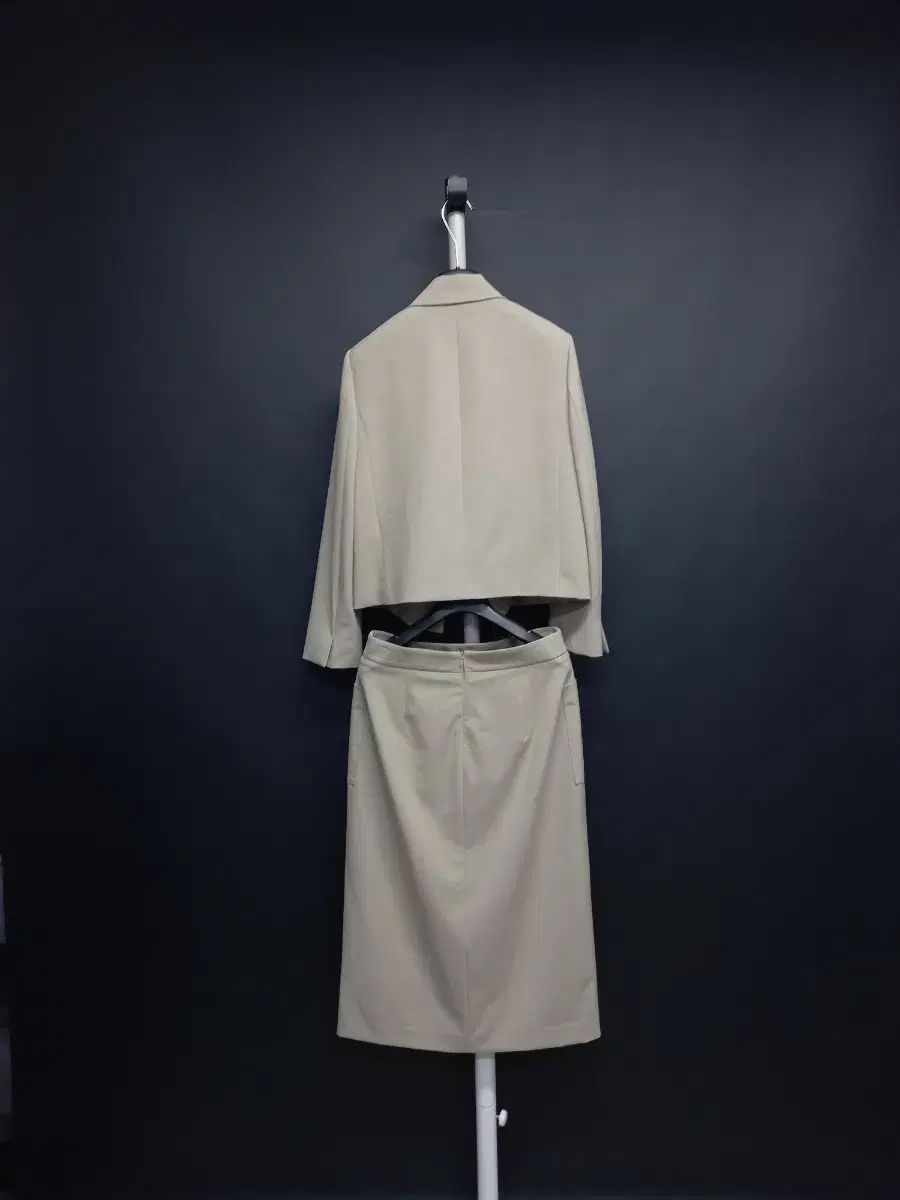 新 SHESMISS 春 夏 ジャケット スカート セットアップ 55