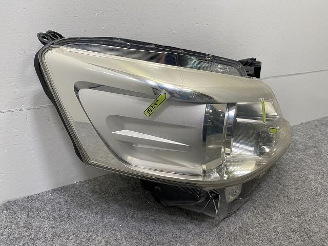 スペーシア カスタム MK32S/MK42S 右 ヘッドライト/ランプ