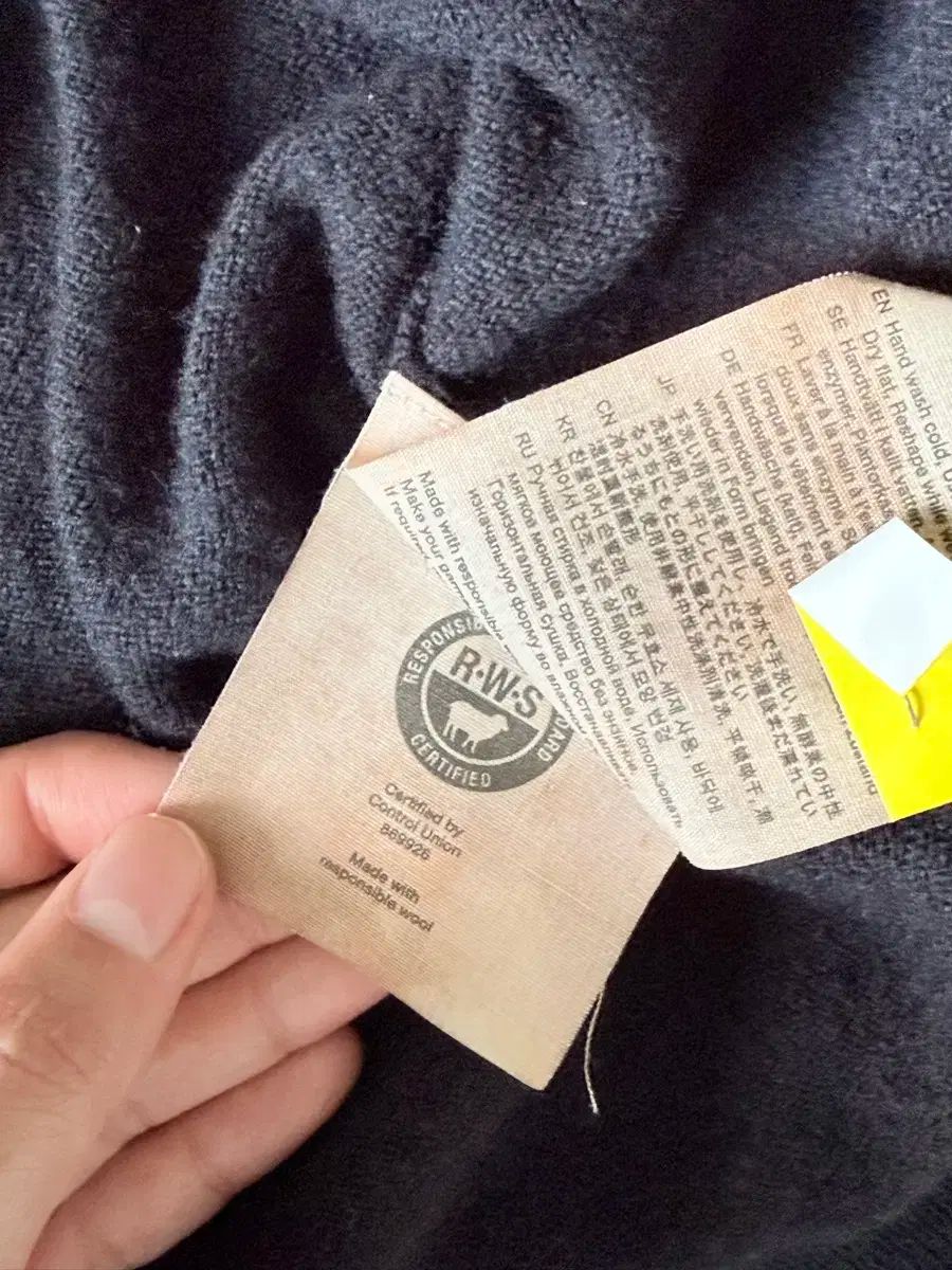 Studios アクネストゥディオズ