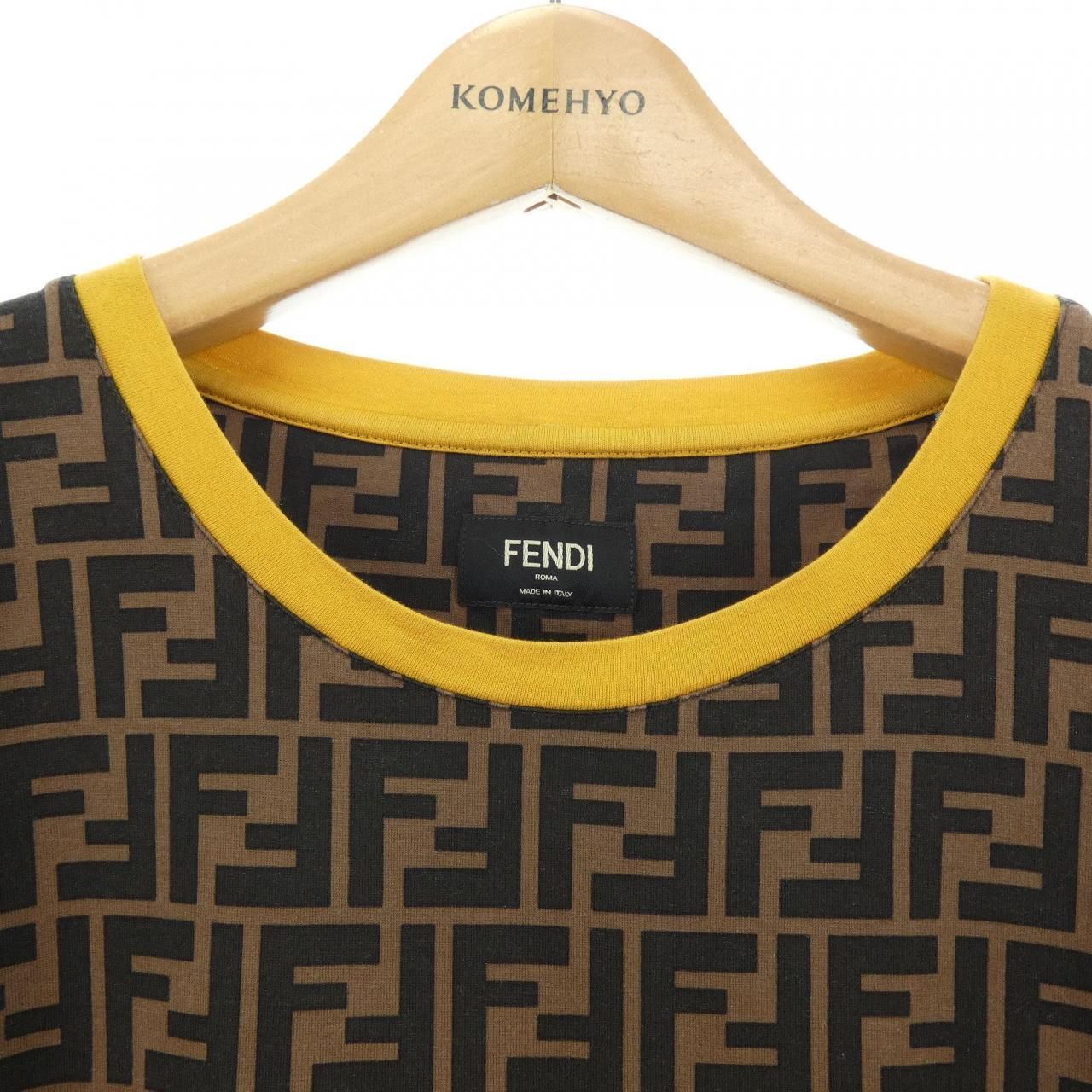 フェンディ FENDI Tシャツ - メルカリ