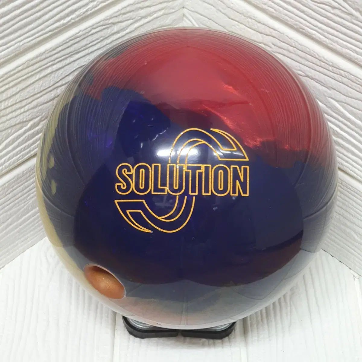 【新品】15ポンド　DV8 Warrant Hybrid ボウリングボール コントロール性能と攻撃性能を併せ持つバージシリーズの最高傑作