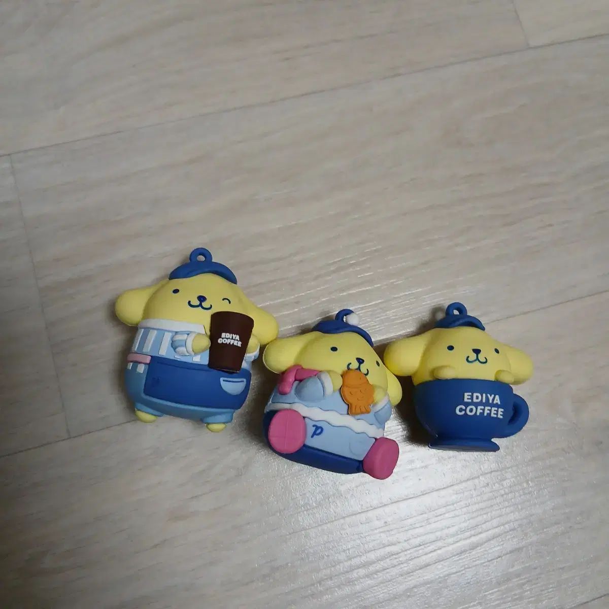 サンリオ EDIYA ポムポムプリン ガチャ フィギュア