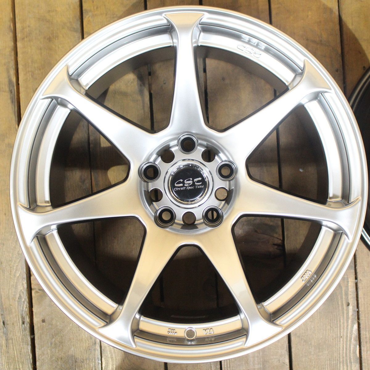 人気 CST ゼロワンハイパー 17×9J +30 PCD114.3 5穴 4本 CST