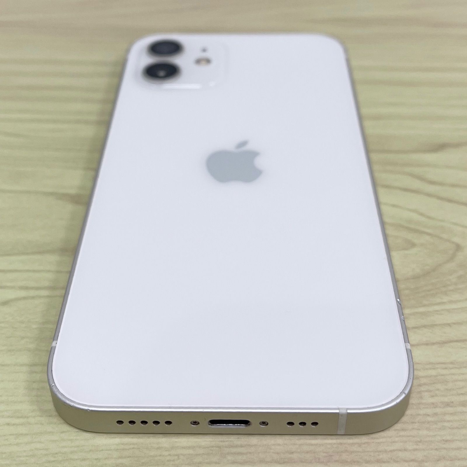 iPhoneXR 64GB ホワイト　　　　　　　　　バッテリー残量93%