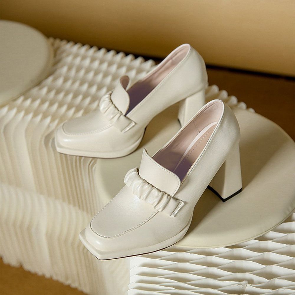 チャーチ　スタッズ付　ローファー風パンプス　チャンキーヒール　35 1/2 チャーチスタッズ付ローファー風パンプスチャンキーヒール35 1/2