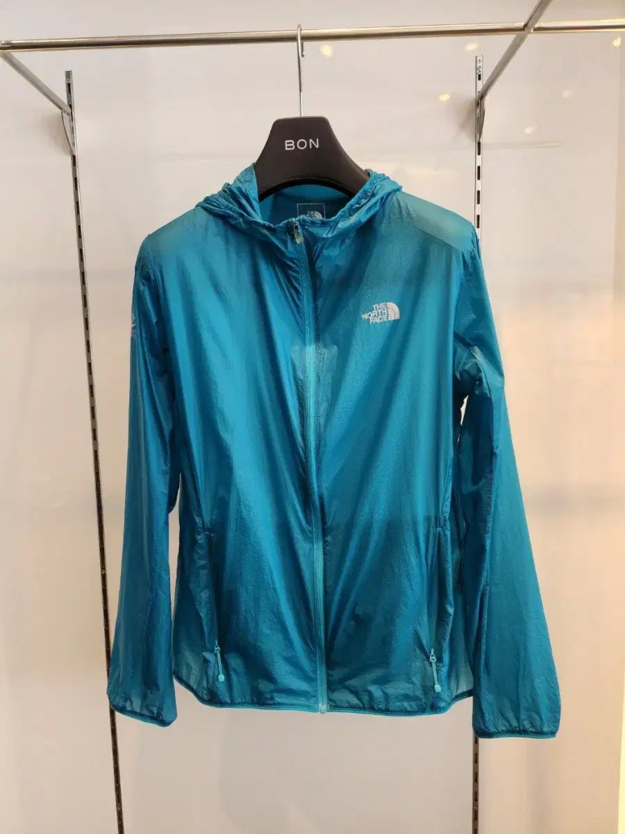THE NORTH FACE ザノースフェイス 女性用ウインドブレーカー 90