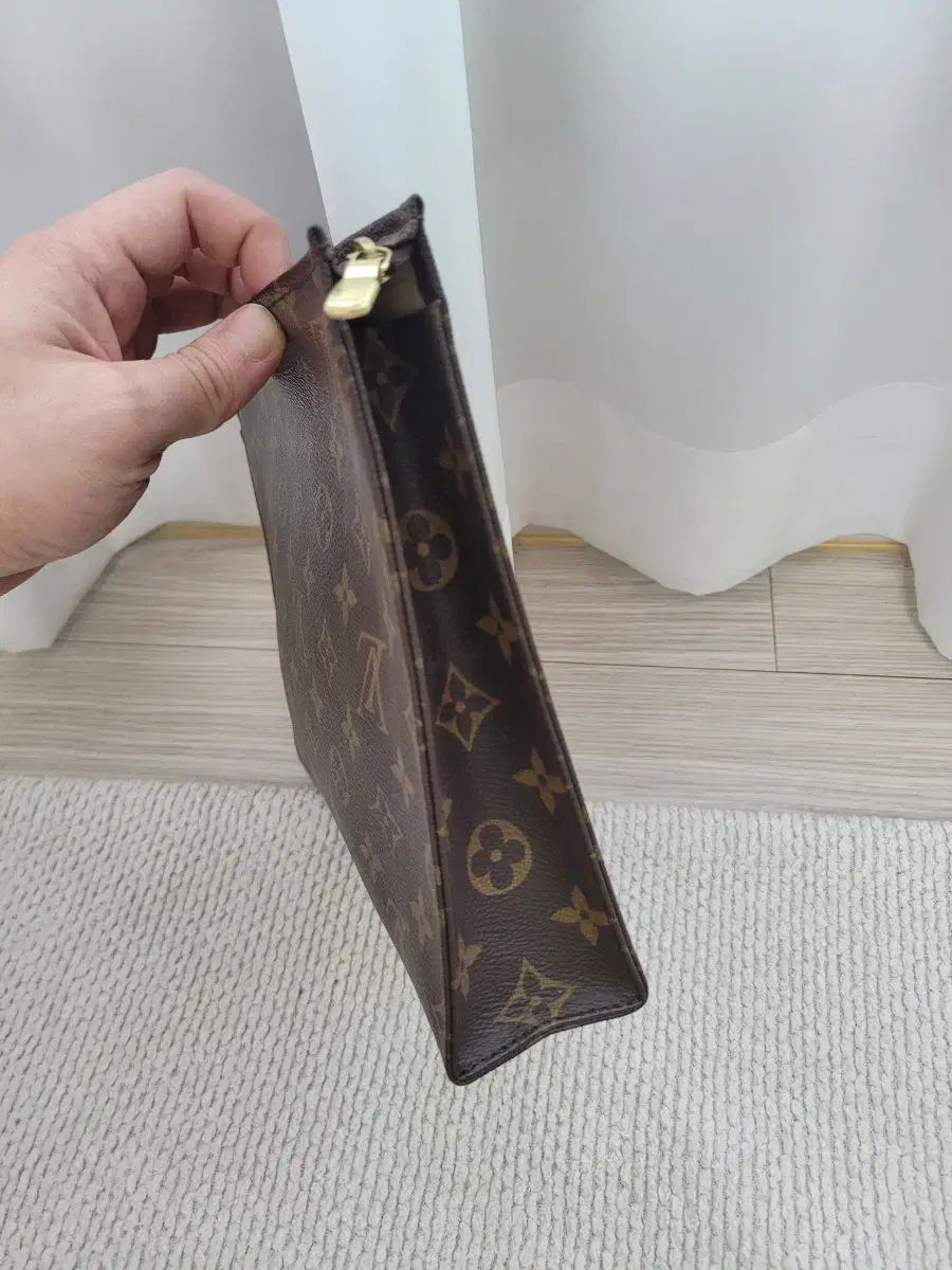 ヴィトン ポシェット