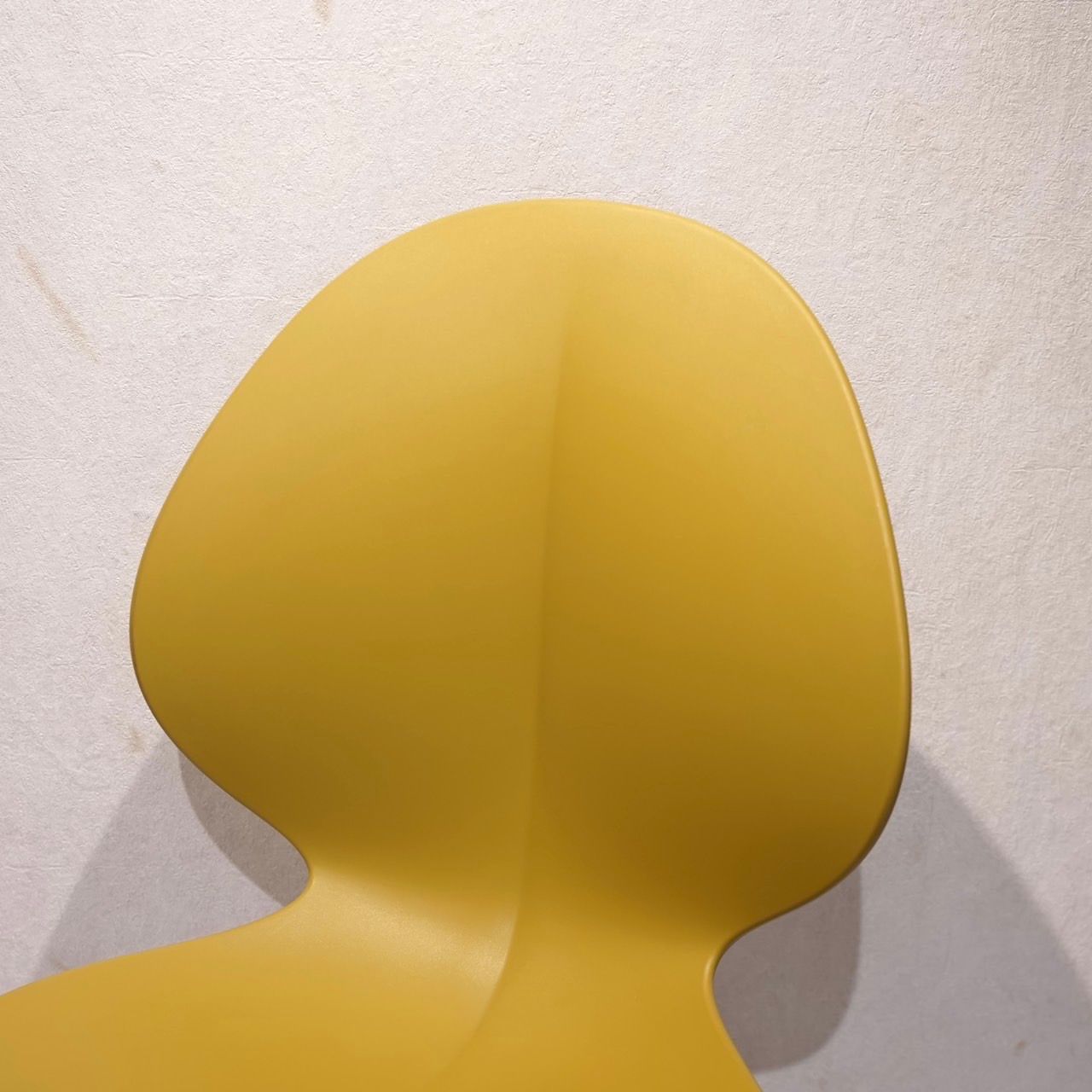 Calligaris カリガリス BASIL バジル オフィスチェア デスクチェア キャスター付き 昇降可 チェア 椅子 樹脂座面 モダン ミニマル 北欧 イタリア MARWIL-DEMENAGEMENTS_CH