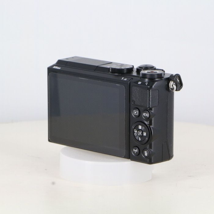Nikon 1 J5 ミラーレスカメラ 10-30mmレンズ付き 186000 Nikon ニコン
