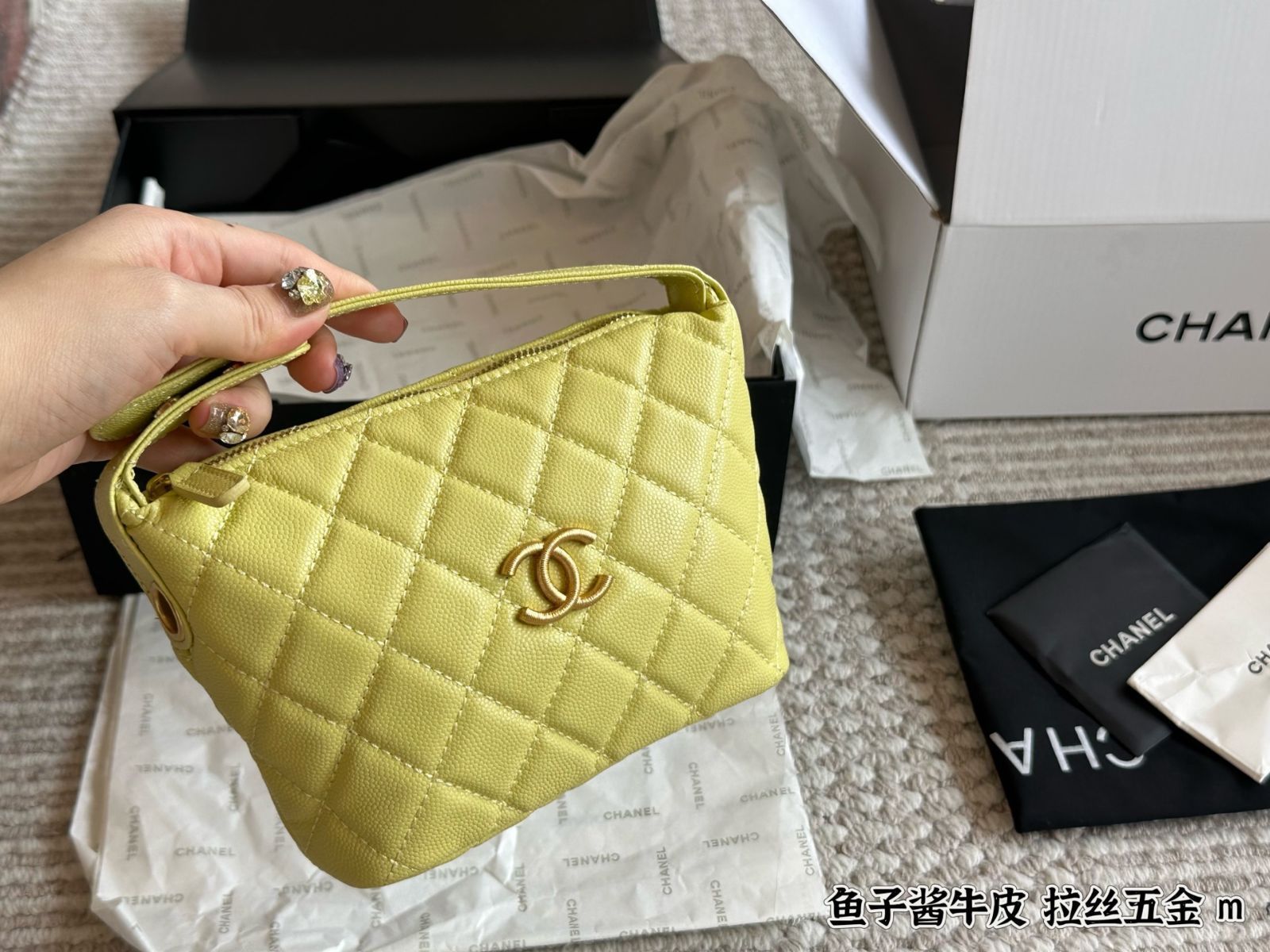 【収納たっぷり♪】CHANEL ミニバゲットバッグ バケット CHANEL(シャネル) バッグ・カバン(レディース) - 海外