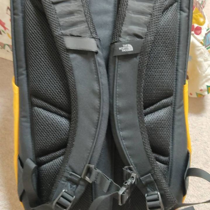 ノースフェイス vault リュック イエロー 26.5l NW71855 - メルカリ