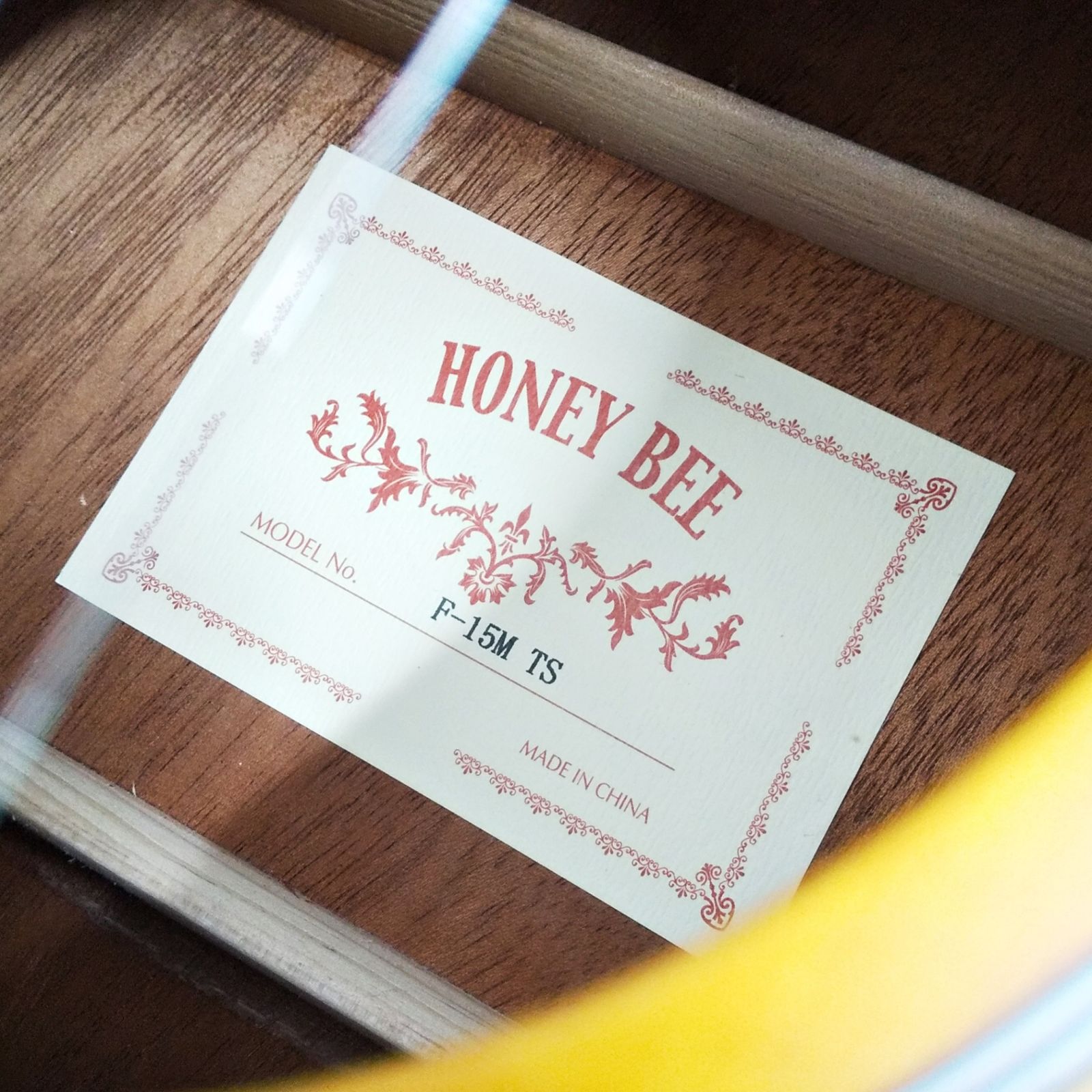 美品 HONEY BEE アコースティックギター F-15M TS サンバースト HONEY BEE アコースティックギター F-15M TS サンバースト