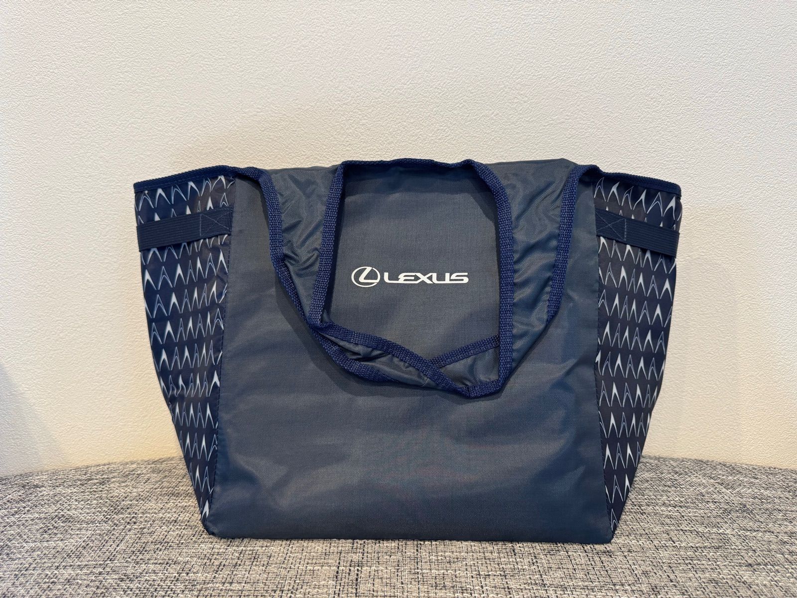新品未使用》LEXUS レクサスオリジナルトートバック - メルカリ