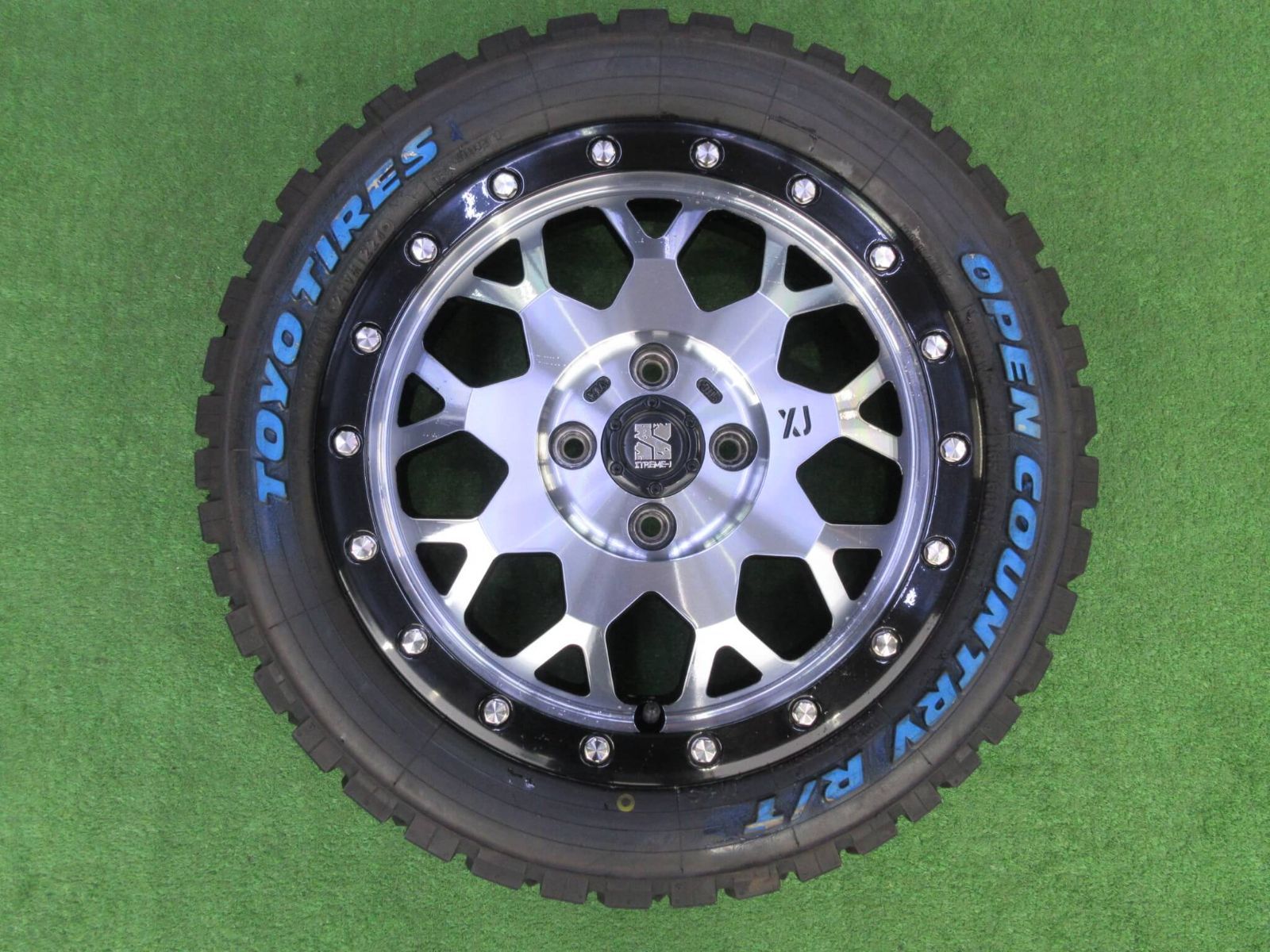 ＭＬＪ エクストリームＪ ＸＪ０４ 4.5J-15 4H100 45 ホワイトレタータイヤ付きになります♪