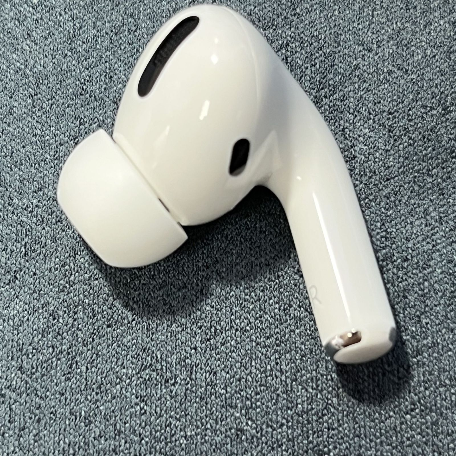 AirPods Pro (第1世代) 右耳（R片耳）のみ 新品 Apple - メルカリ