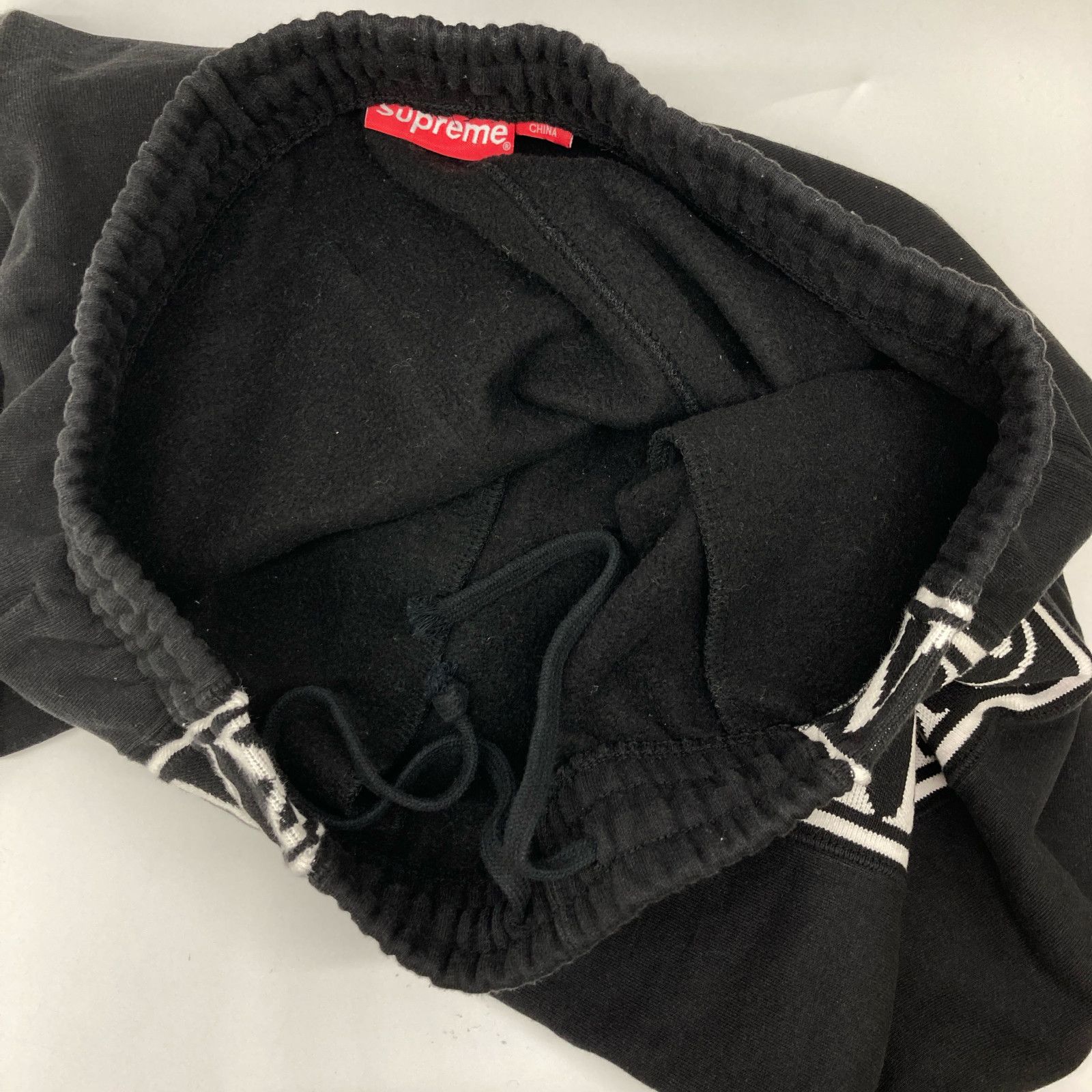 Supreme シュプリーム