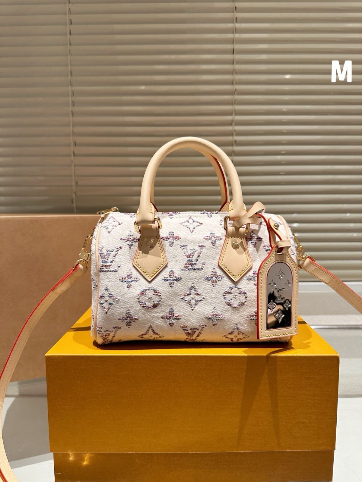 新品未使用 箱付   LOUIS VUITTON   ノベルティトートバッグ 専用ページ