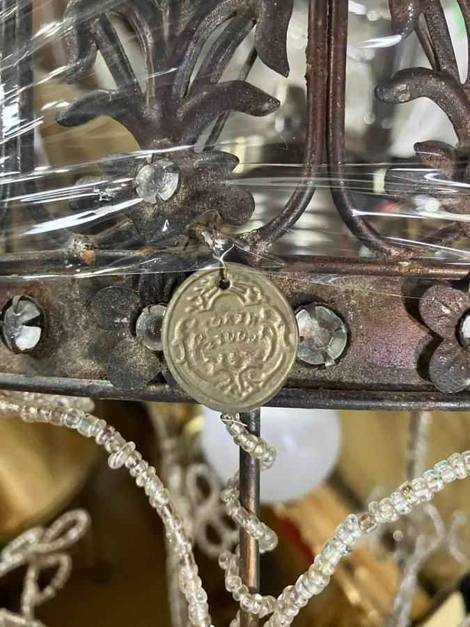 シャンデリア ビーズ装飾