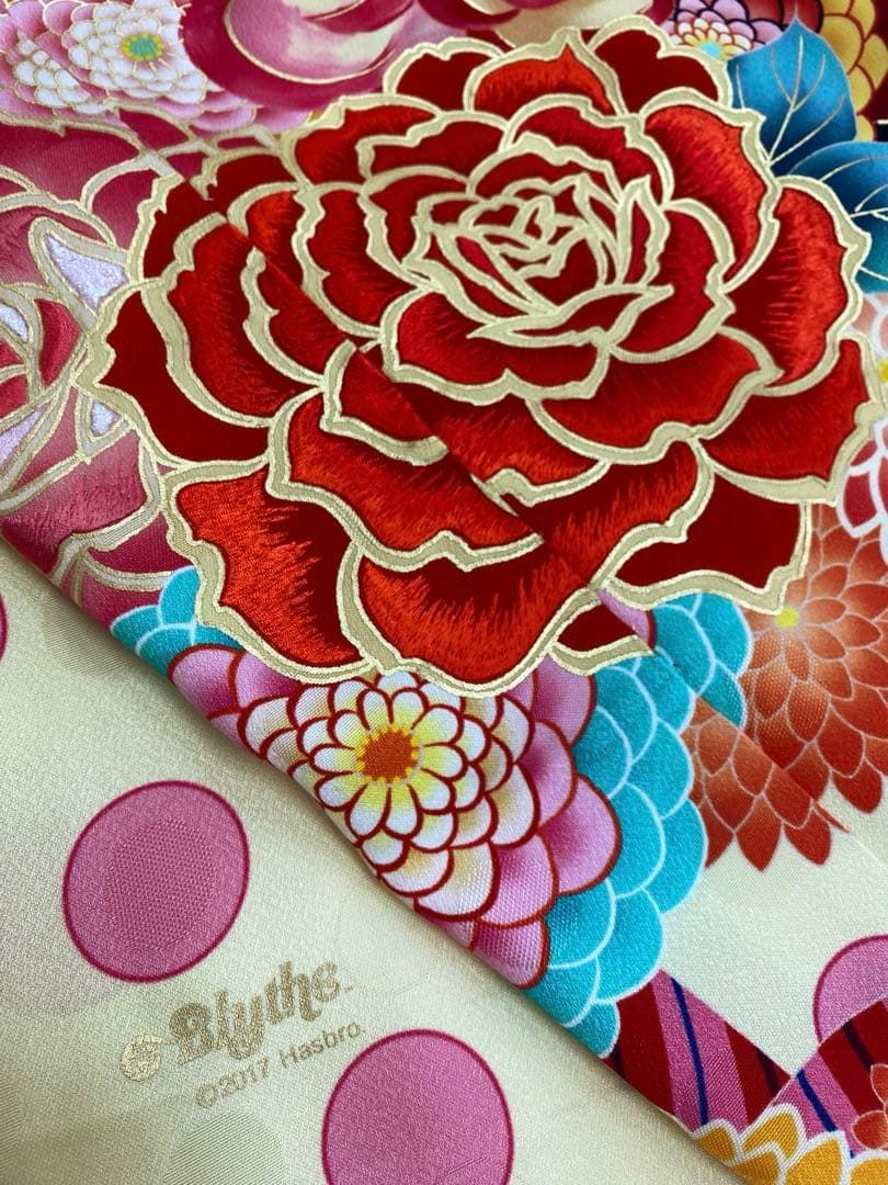 振袖 仮絵羽 京友禅 刺繍 金彩 紋意匠 牡丹 正絹 未仕立て品 八掛付き 振袖 仮絵羽 京友禅 刺繍 金彩 紋意匠 牡丹 大輪 正絹 未仕立て品