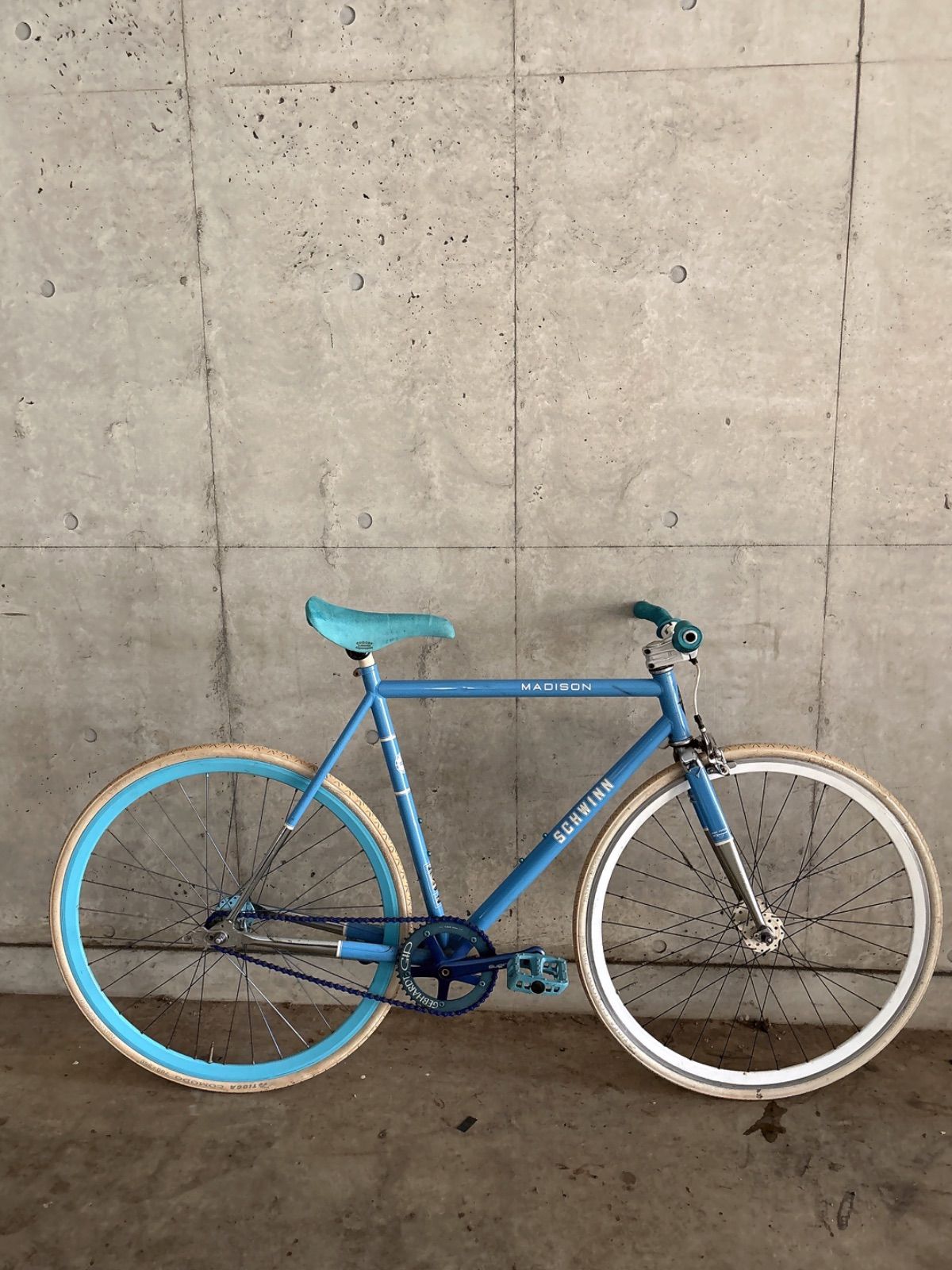 都内 神奈川一部地域自社配送可 SCHWINN MADISON ピストバイク
