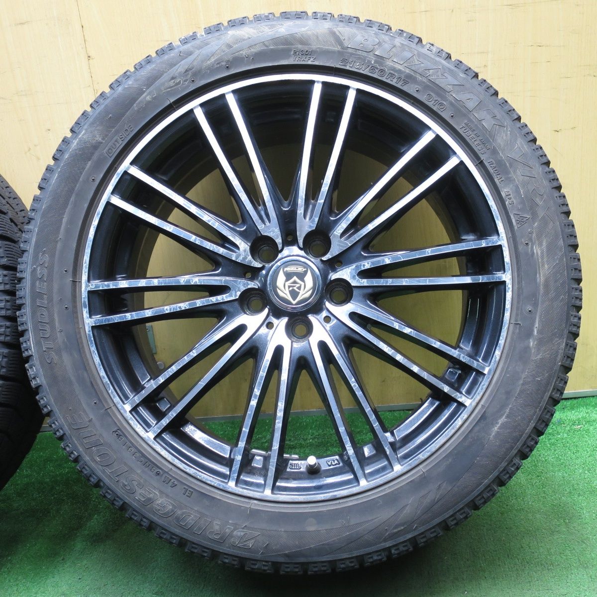 4本価格☆86 BRZ 等 215/50R17 スタッドレス ブリヂストン ブリザック 