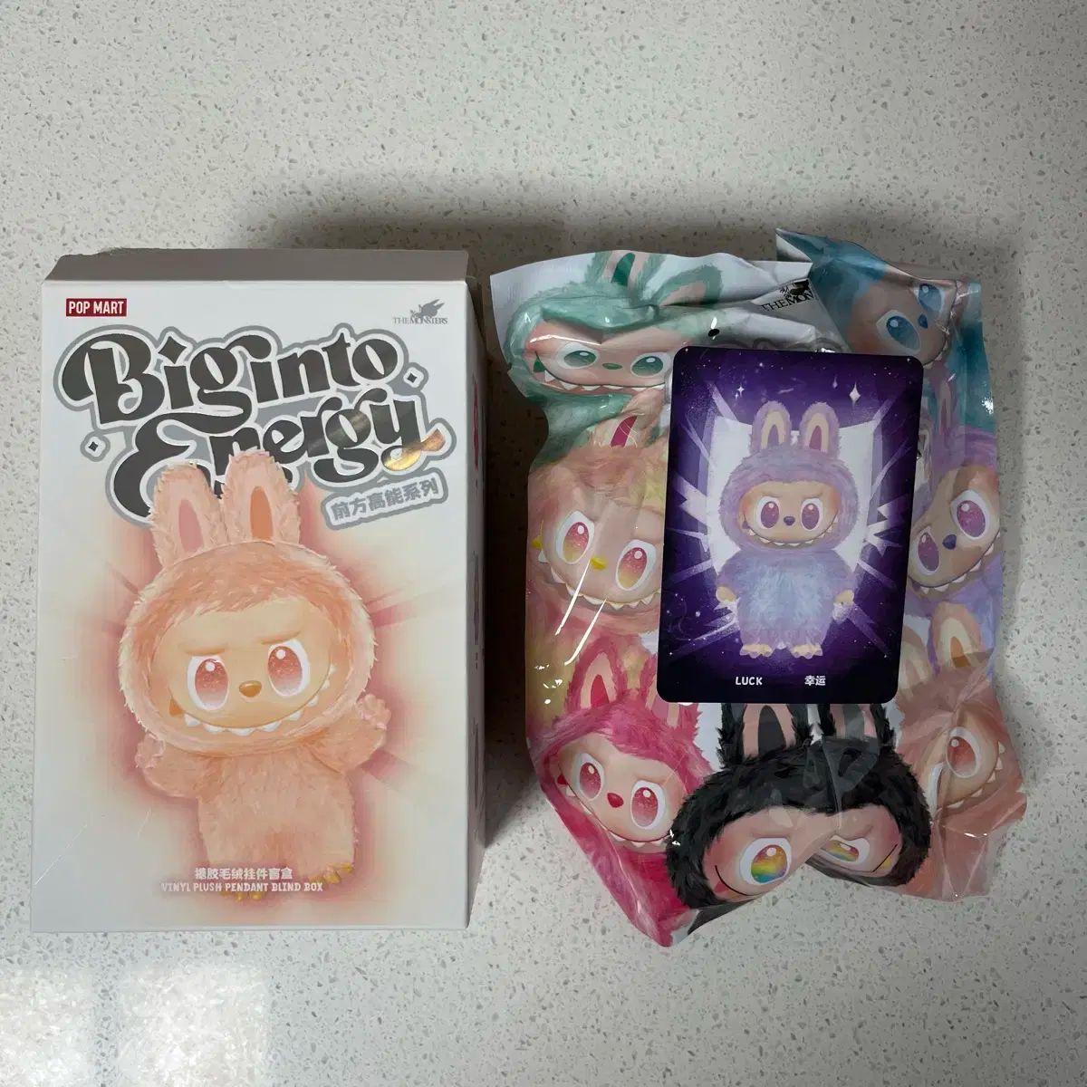 送料無料，爆買い Labubu(ラブブ） ハイライト 幸運 LUCK labubu POP