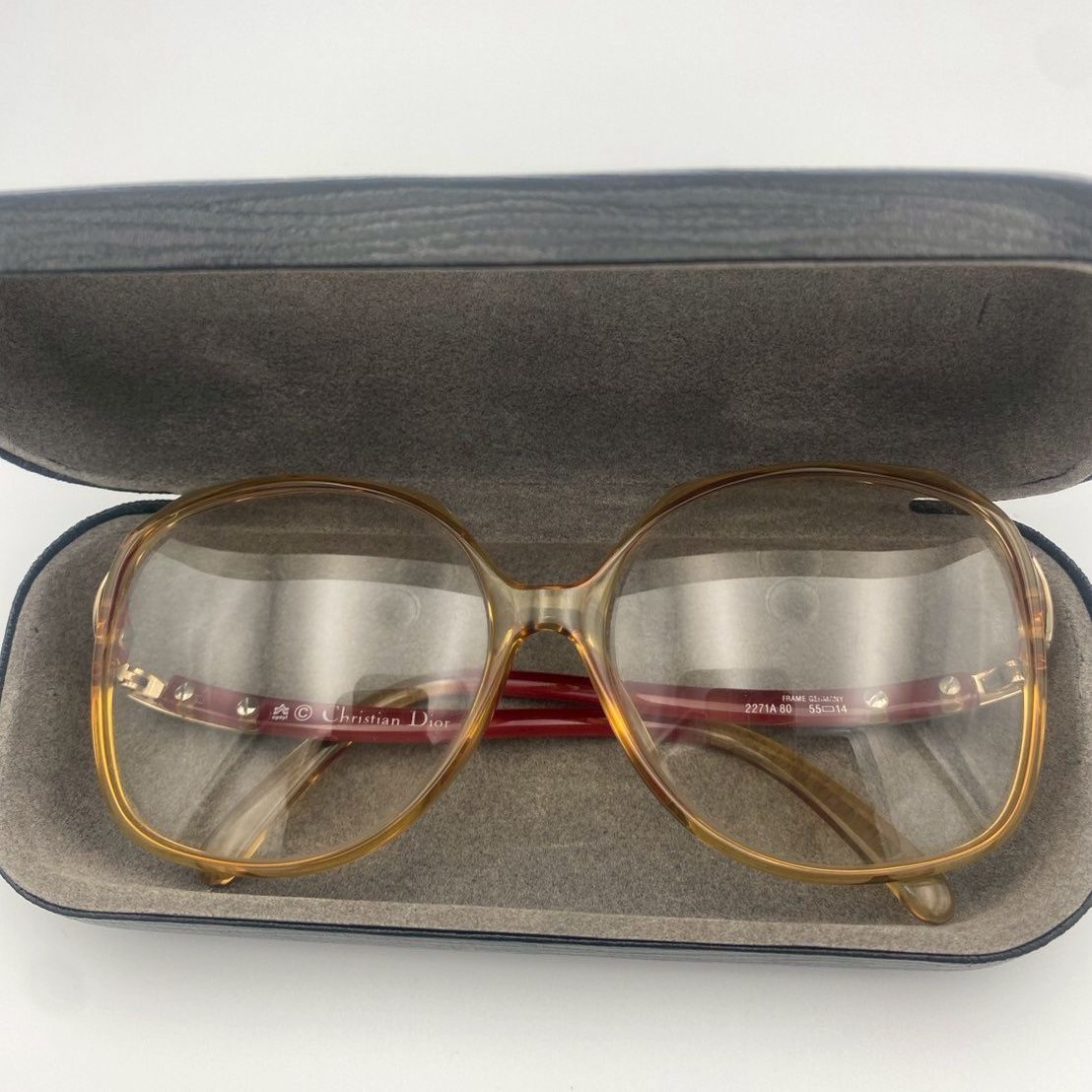 ブラウン×ゴールド×レッド CDロゴ