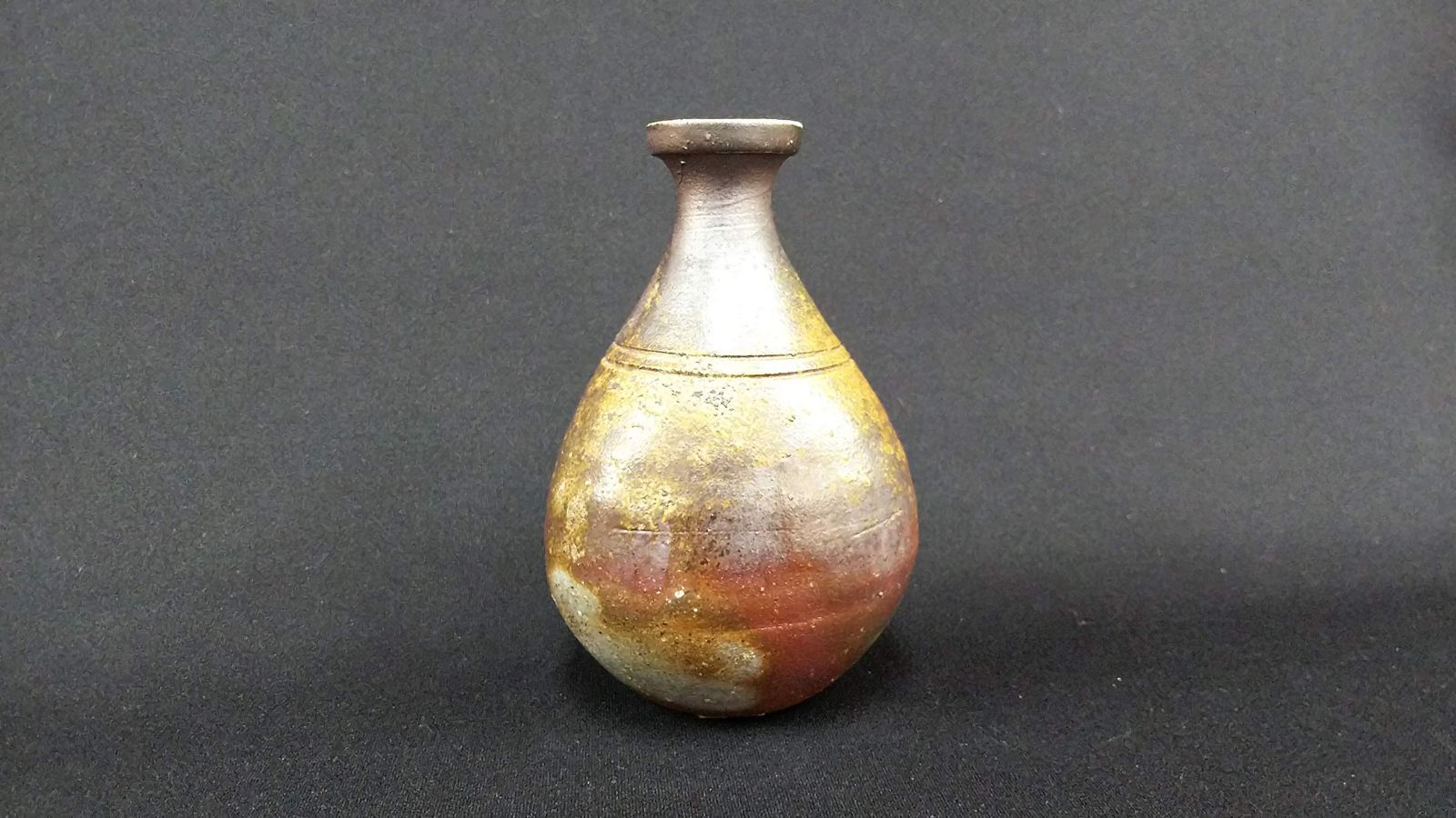 新品 備前焼 中居靖 三角徳利（小）