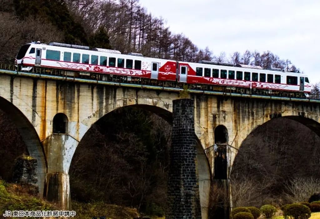 鉄道模型 1|150 HB-E300系 ひなび 2両セット 10-1917